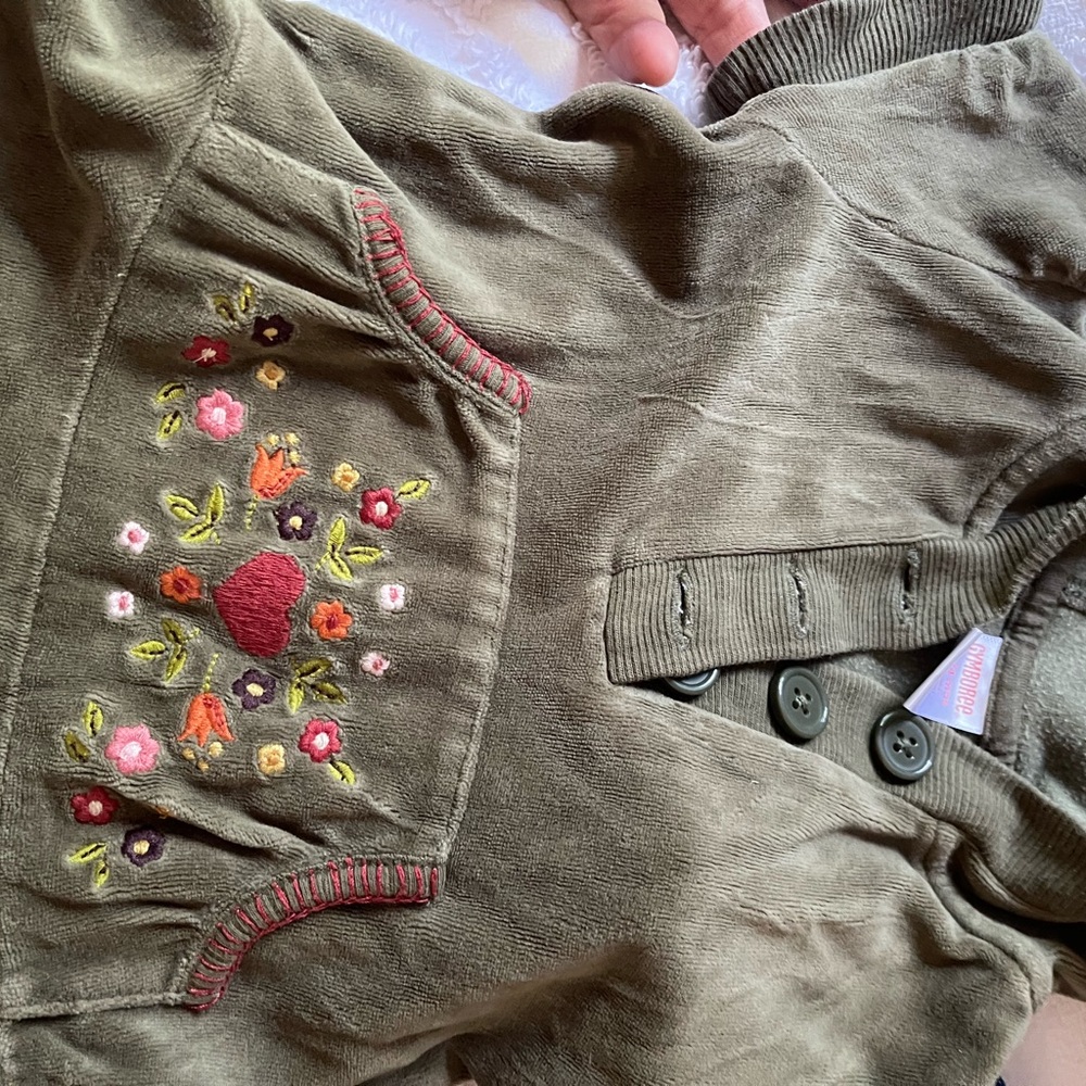 18 mo Fall bundle! 🍁🍂 - Picture 4 of 9